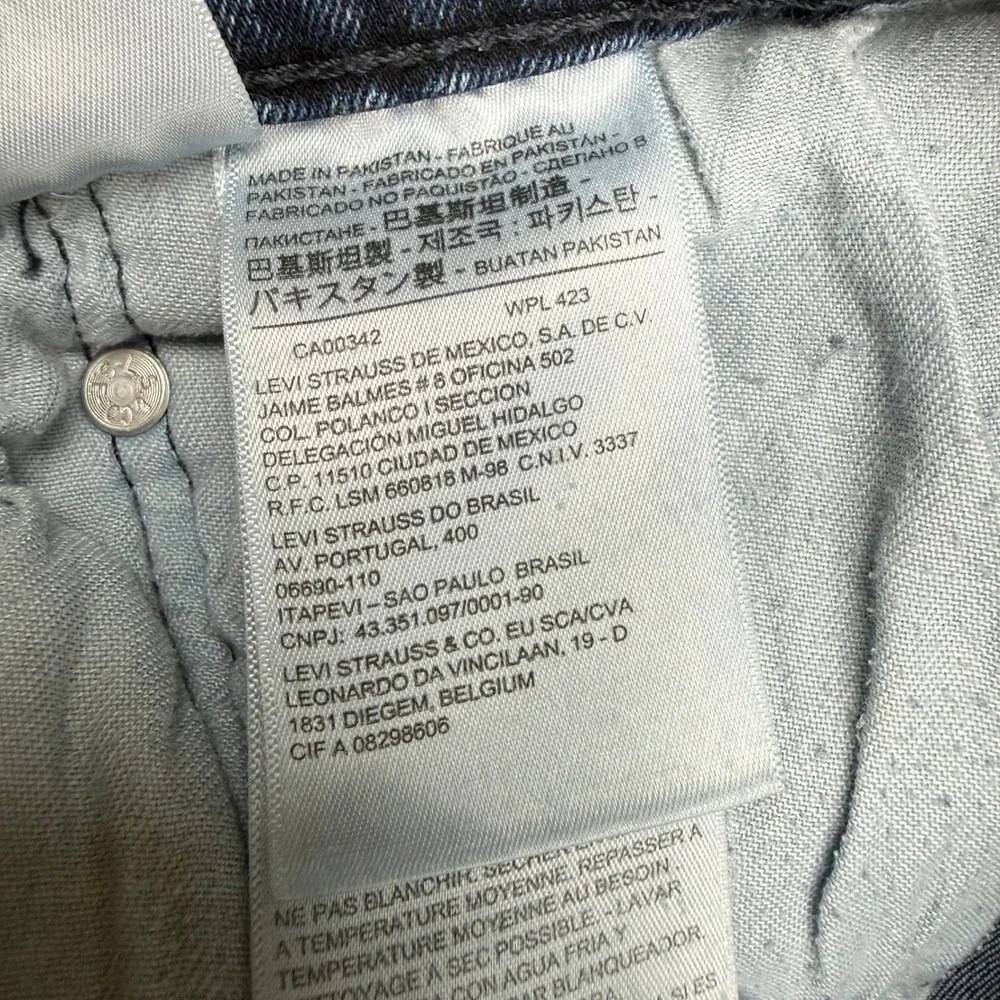 Levis 541 Athletic Taper Jeans Mens 36x34 Blue Medium Wash 18181-0216